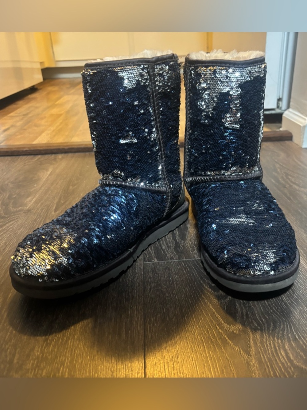 Size 8 blue/sequin Ugg Boots sheepskin